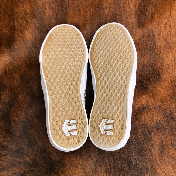 Etnies Langston womens low profile slip on shoes. (New) - Picture 5 of 6